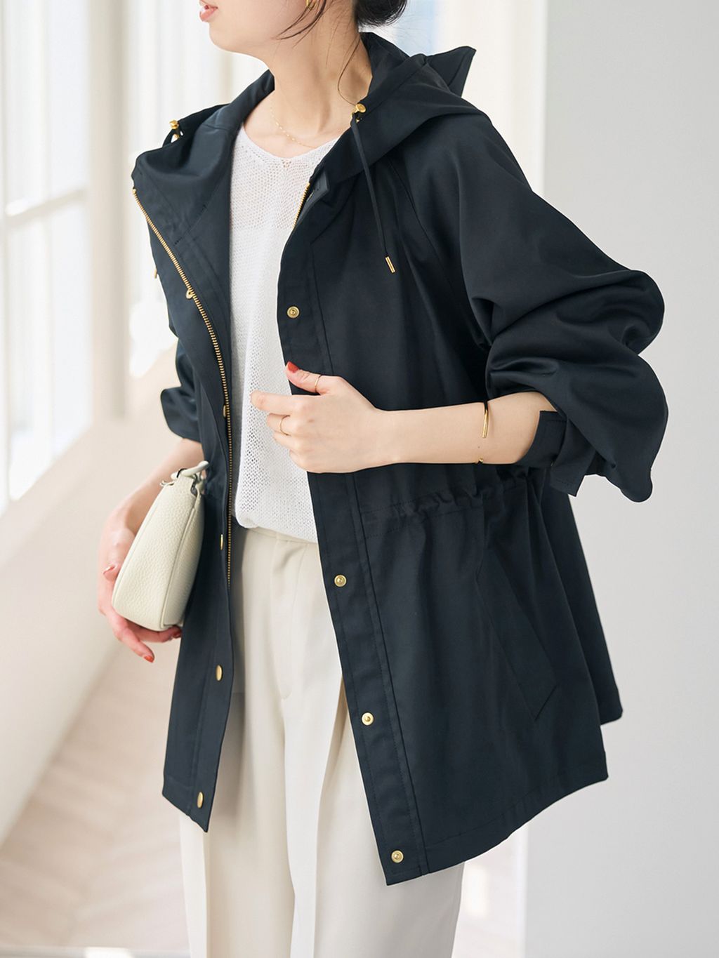 撥水ツイルフーディーブルゾンのコーディネートスナップ（さくまる