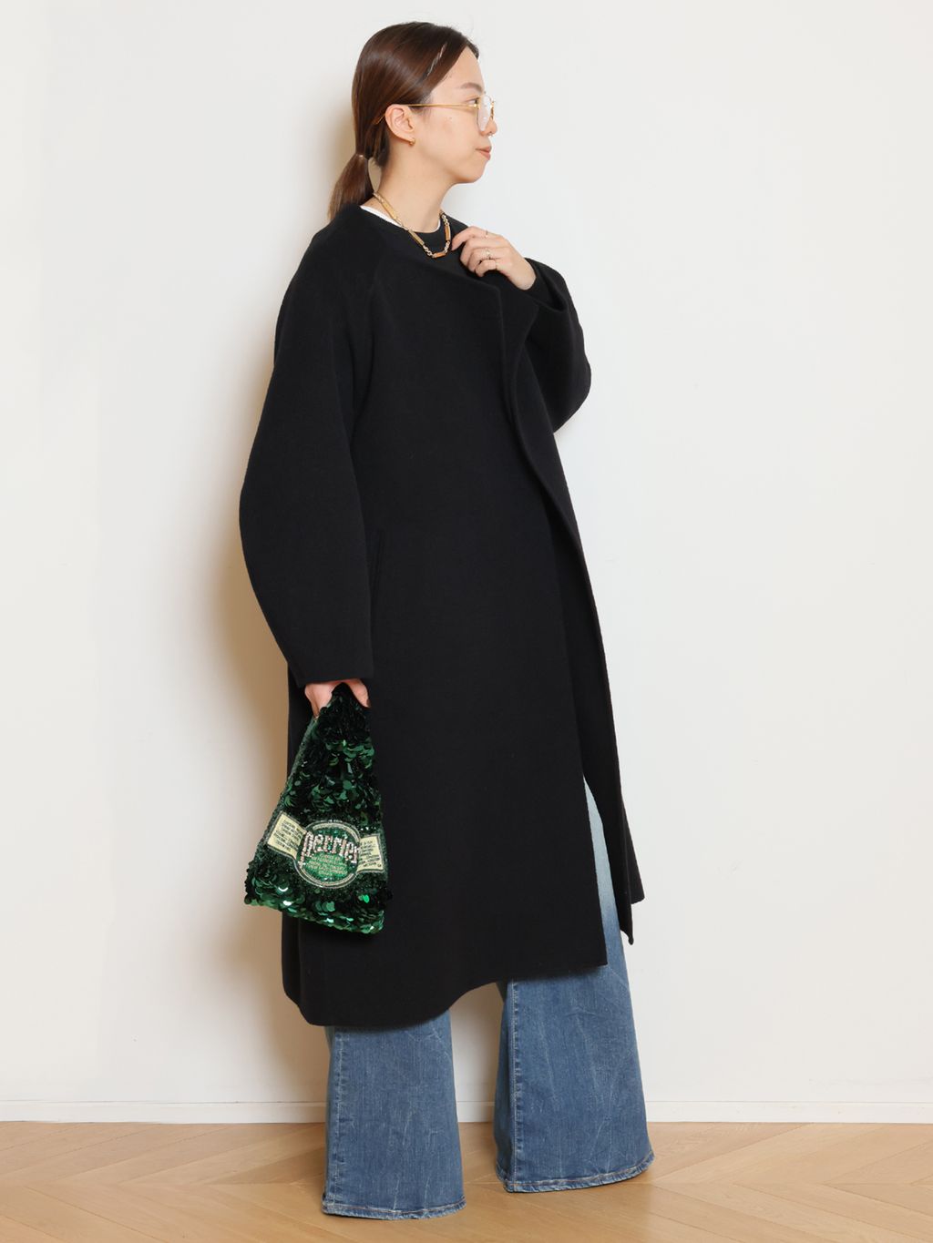 ウールアンゴラ ノーカラーコートのコーディネートスナップ（HASE