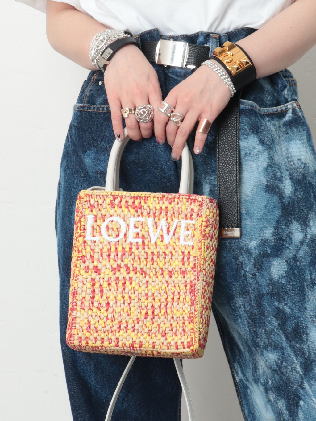 LOEWE/ロエベ】Standard tote 2way raffiaのコーディネートスナップ