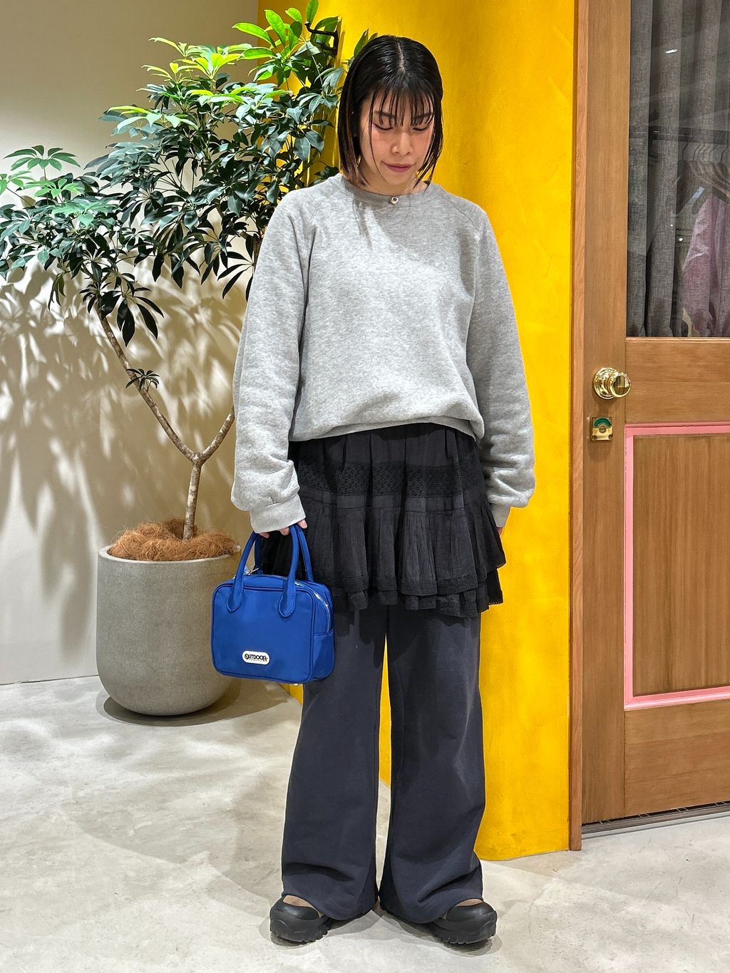 OUTDOOR PRODUCTS Usual Things