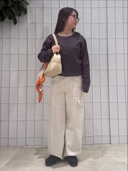 手洗い可 / ヘンリーネックニットのコーディネートスナップ（nanami