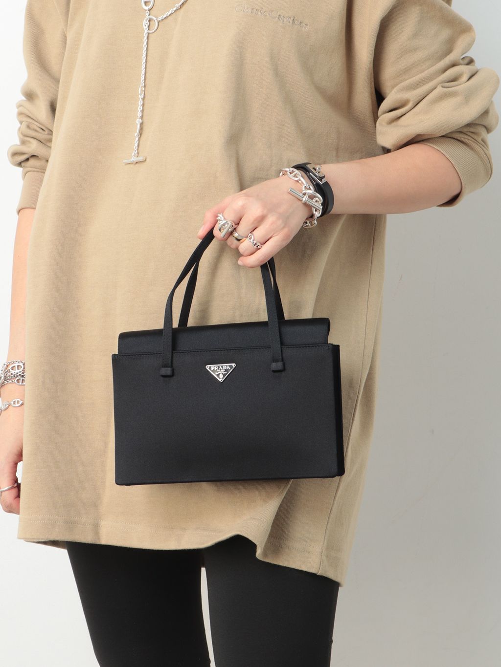 美品　プラダ PRADA　サテンバッグ PRADA/プラダ】handbag satinのコーディネートスナップ（Sayaka
