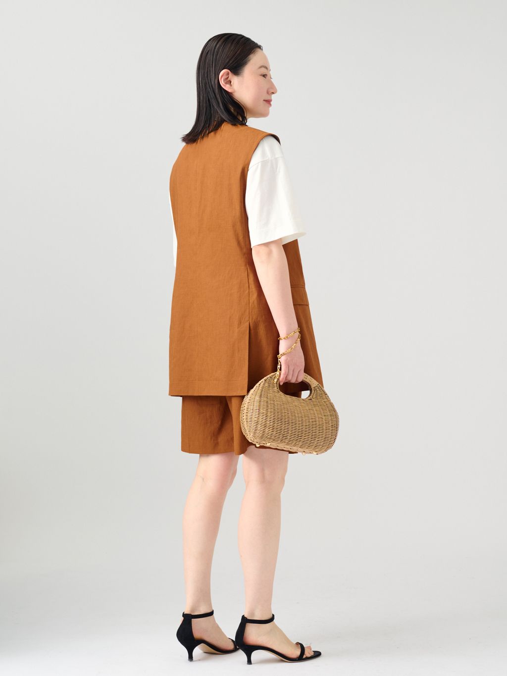 予約》Clean Linen ベストのコーディネートスナップ（VERMEIL Online