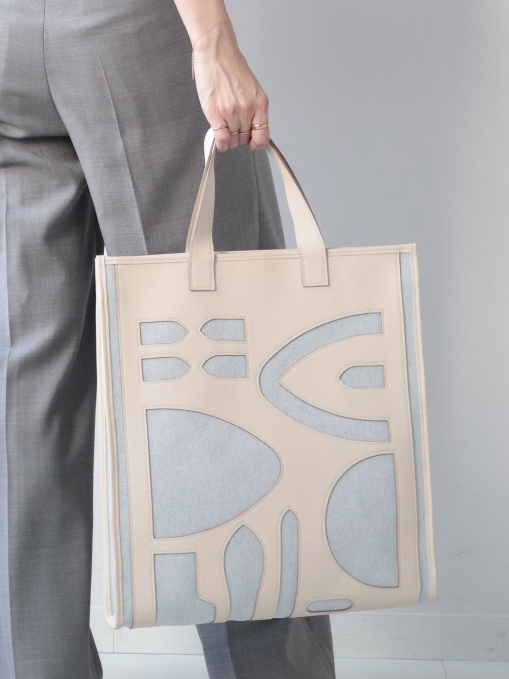 HERMES/エルメス】Petit H Monsieur B tote gmのコーディネート