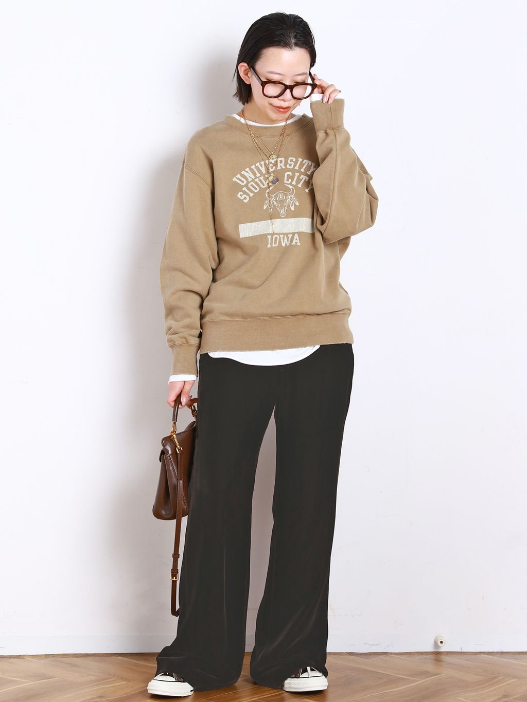 athletic wear MASON】別注college sweatのコーディネートスナップ