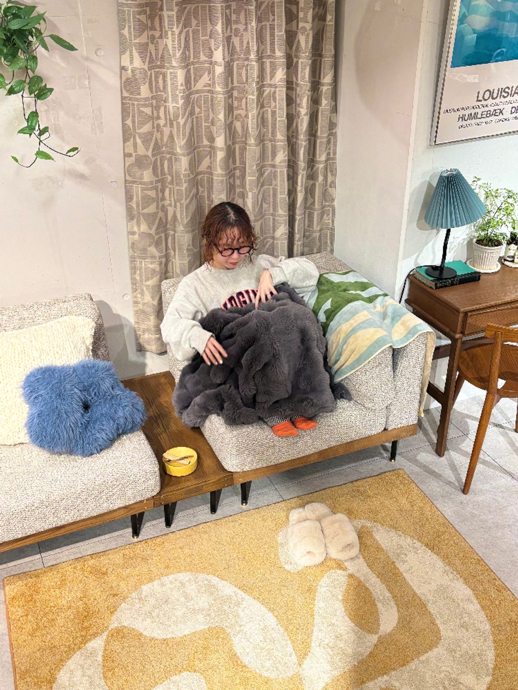 JOURNAL STANDARD FURNITURE