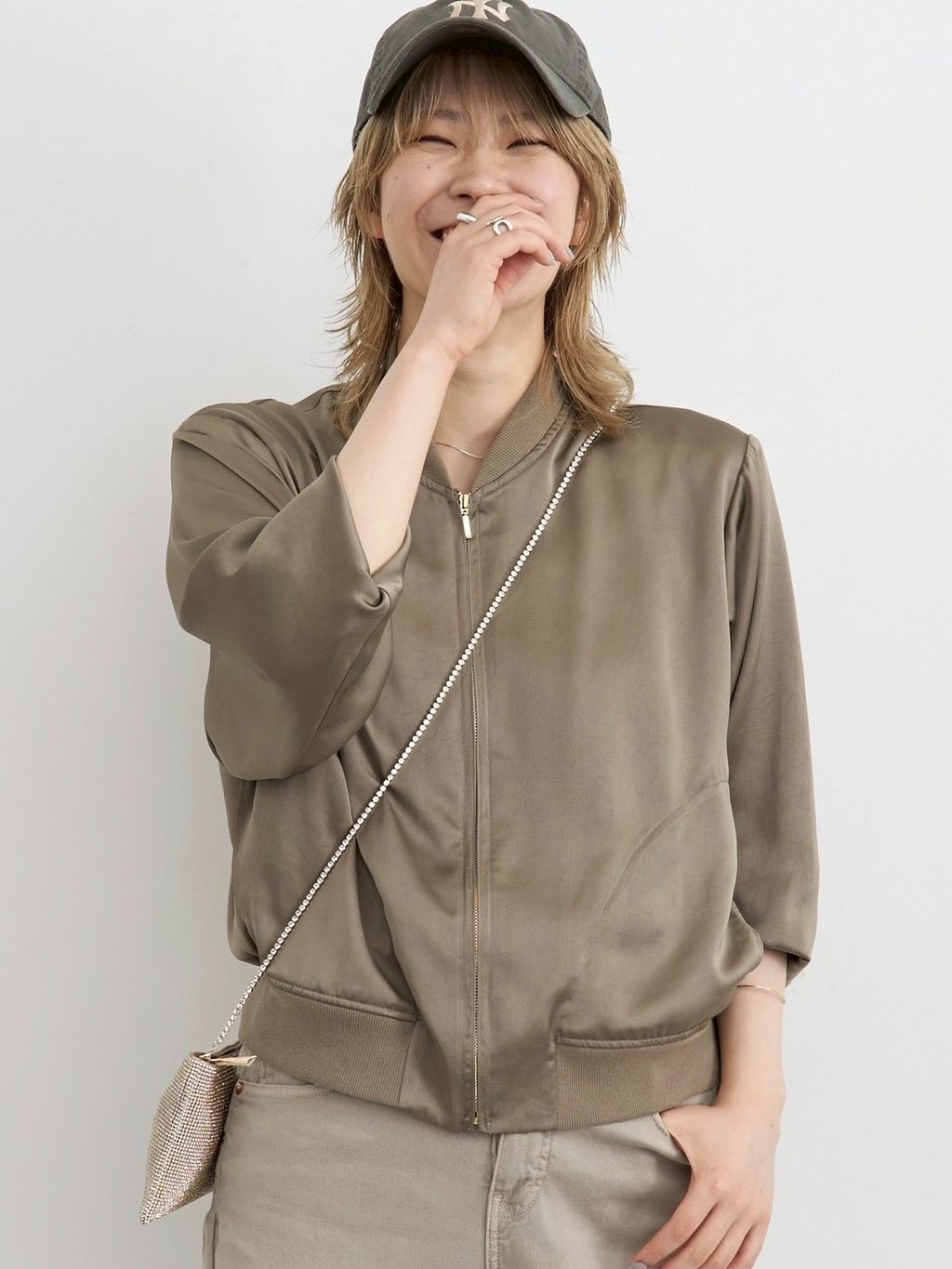 Satin Blousonのコーディネートスナップ（STAFF.K）｜L'Appartement
