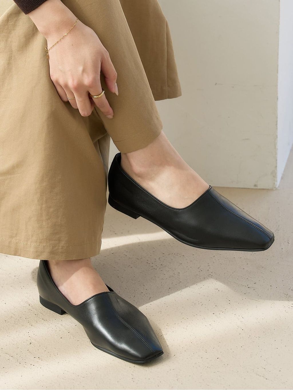 【１回着用】LE TALON ハイパンプフラットシューズ ブラック　24cm 追加》レザーソフトハイバンプフラットのコーディネートスナップ