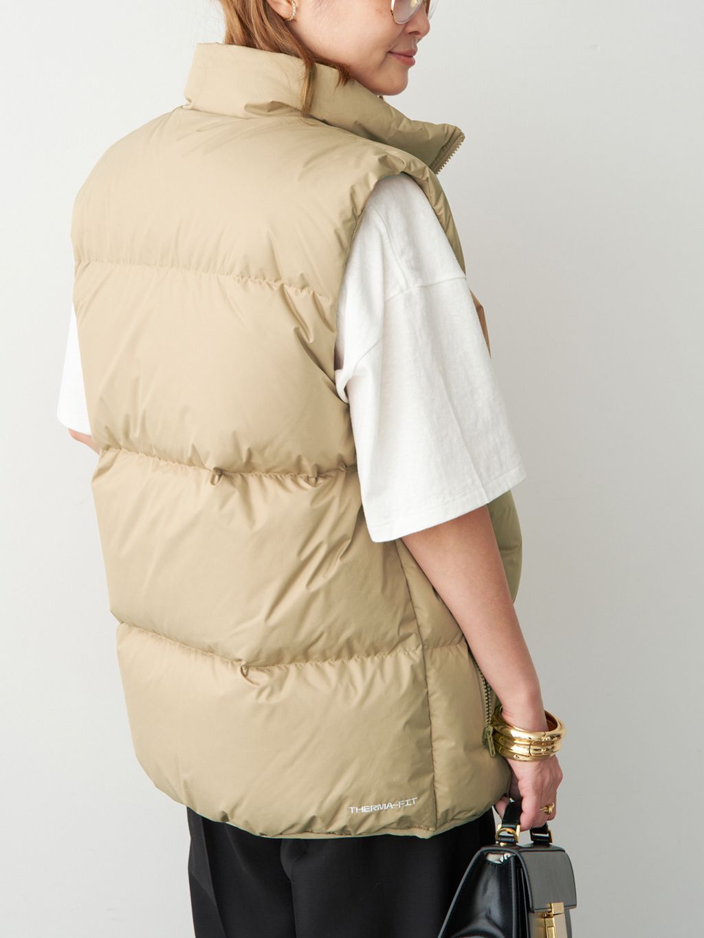 LIZZIE MANDLER/リジーマンドラー】CRESCENT HOOP 8.5のコーディネート