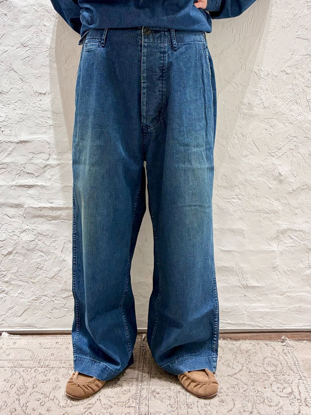 chimala】 US NAVY DENIM TROUSERSのコーディネートスナップ（H.M