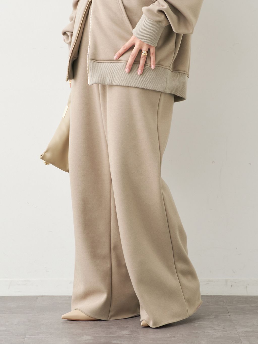 予約》*Warm ジップ フーディーのコーディネートスナップ（MIO