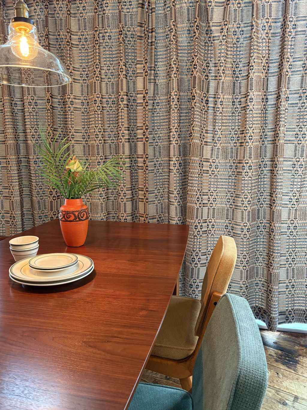 予約》CURTAIN OVERSHOT 100x200 2枚セットのコーディネートスナップ