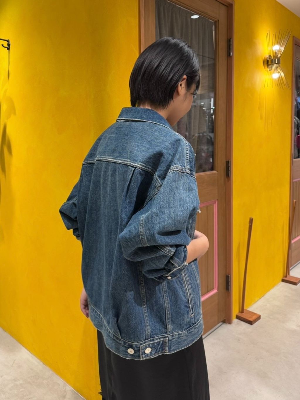 Cozue Ninomiya ex ULT DENIM TRUCKER JACKETのコーディネートスナップ 