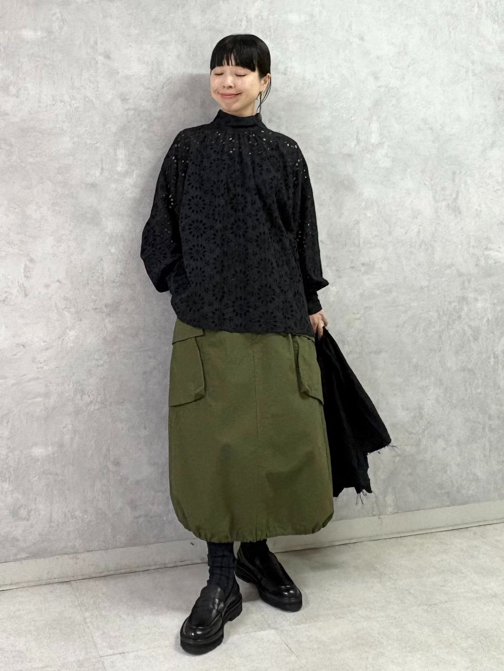 ローンレース ハイネックパフブラウスのコーディネートスナップ（K.H