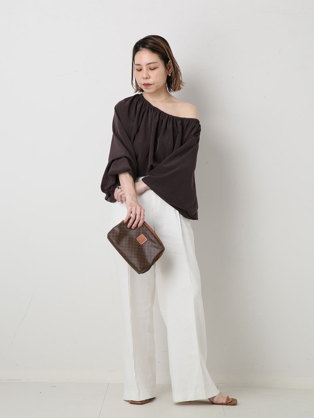 VINTAGE CELINE/セリーヌ】マカダム ポーチのコーディネートスナップ