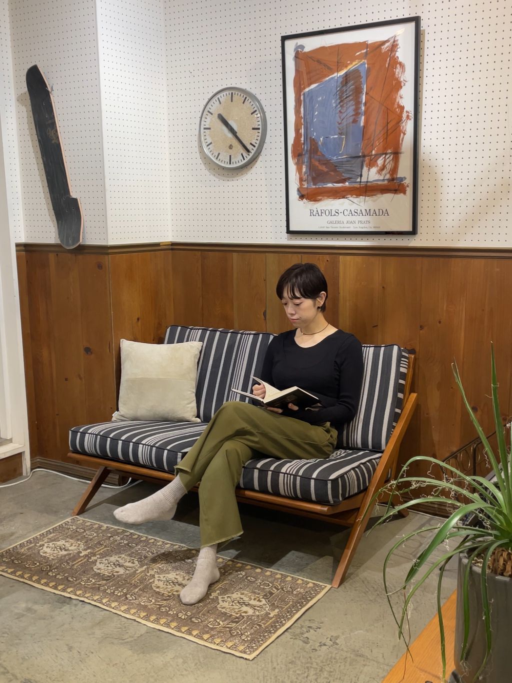 JOURNAL STANDARD FURNITURE