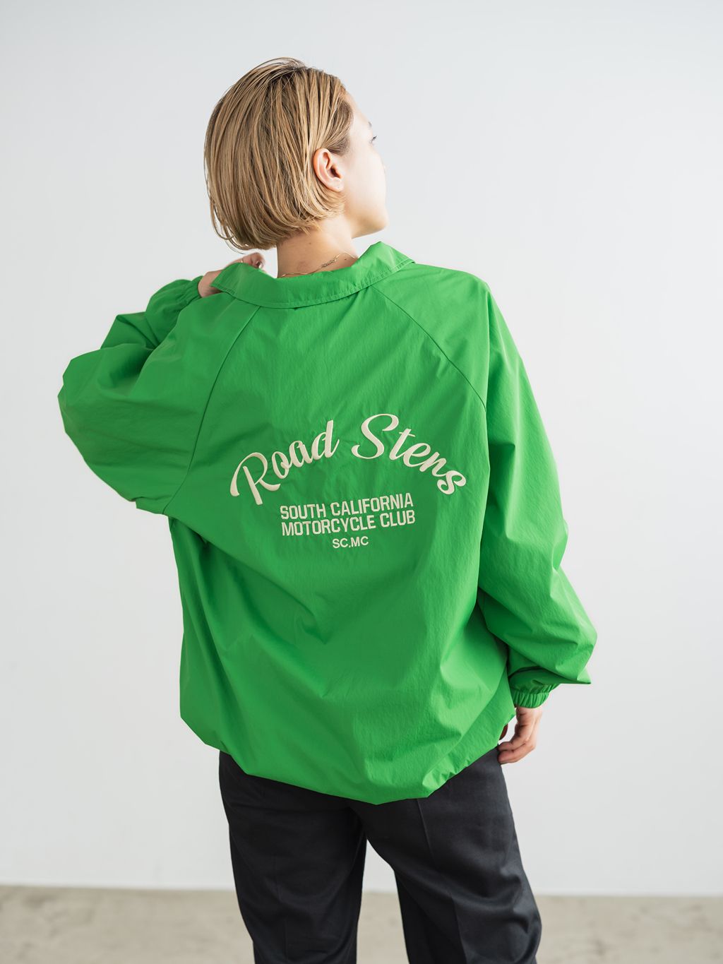 naptime コーチジャケット　GREEN ロゴ刺繍コーチジャケットのコーディネートスナップ（morita）｜Spick