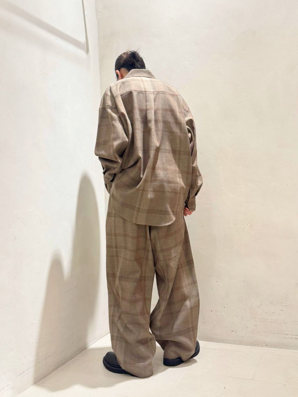 SEEALL】 80S TUCK PANTSのコーディネートスナップ（Y.K）｜journal