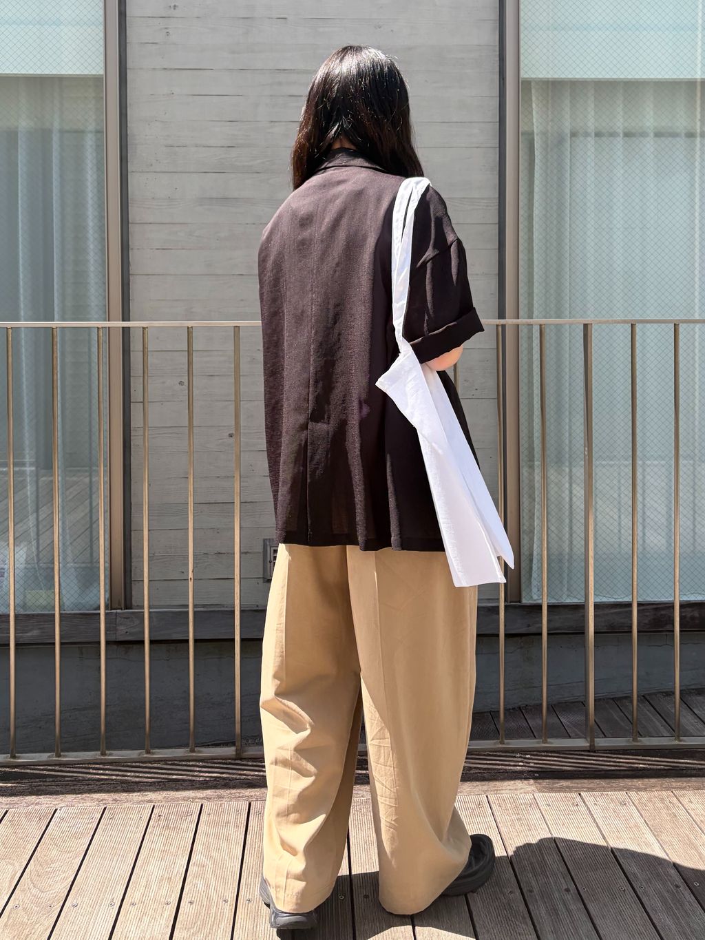 手洗い可 / セルロースチノサスペンダータックトラウザーの