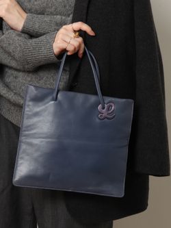 LOEWE ヴィンテージ　トートバッグ VINTAGE LOEWE/ロエベ】トートバッグのコーディネートスナップ（momo