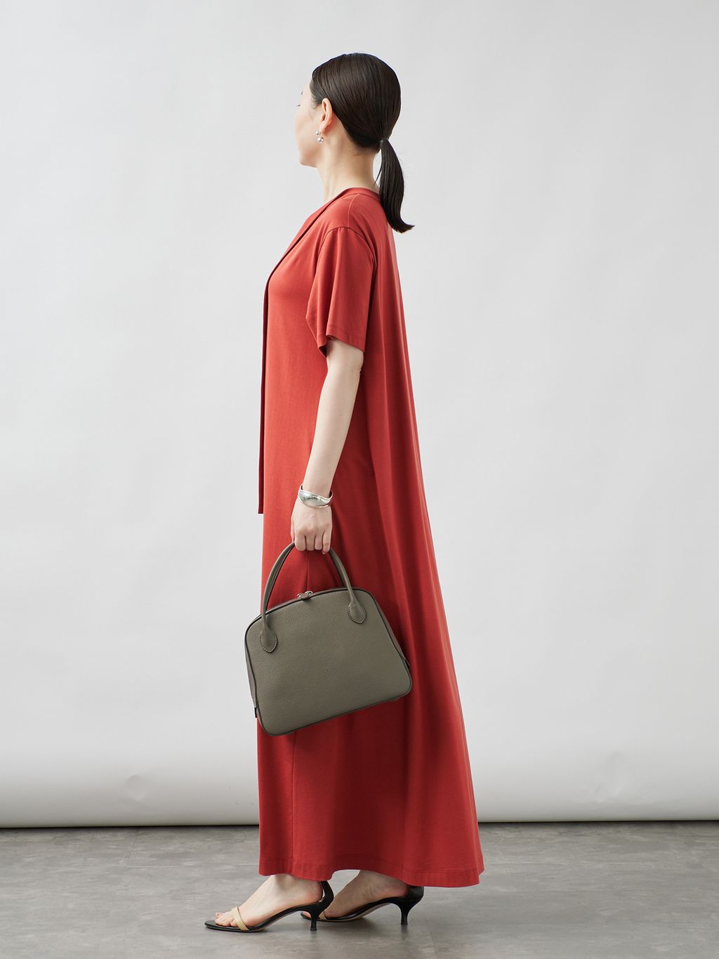 専用★新品　SAQUI VERMEIL par iena別注フレアードレス Tie-Neck Jersey Dressのコーディネートスナップ（VERMEIL Online