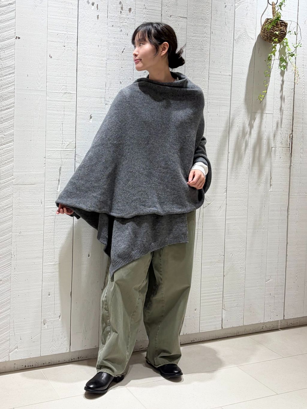 Modele Particulier ARMEN】 PONCHO SCARFのコーディネートスナップ