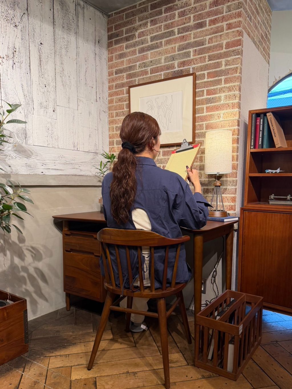 JOURNAL STANDARD FURNITURE