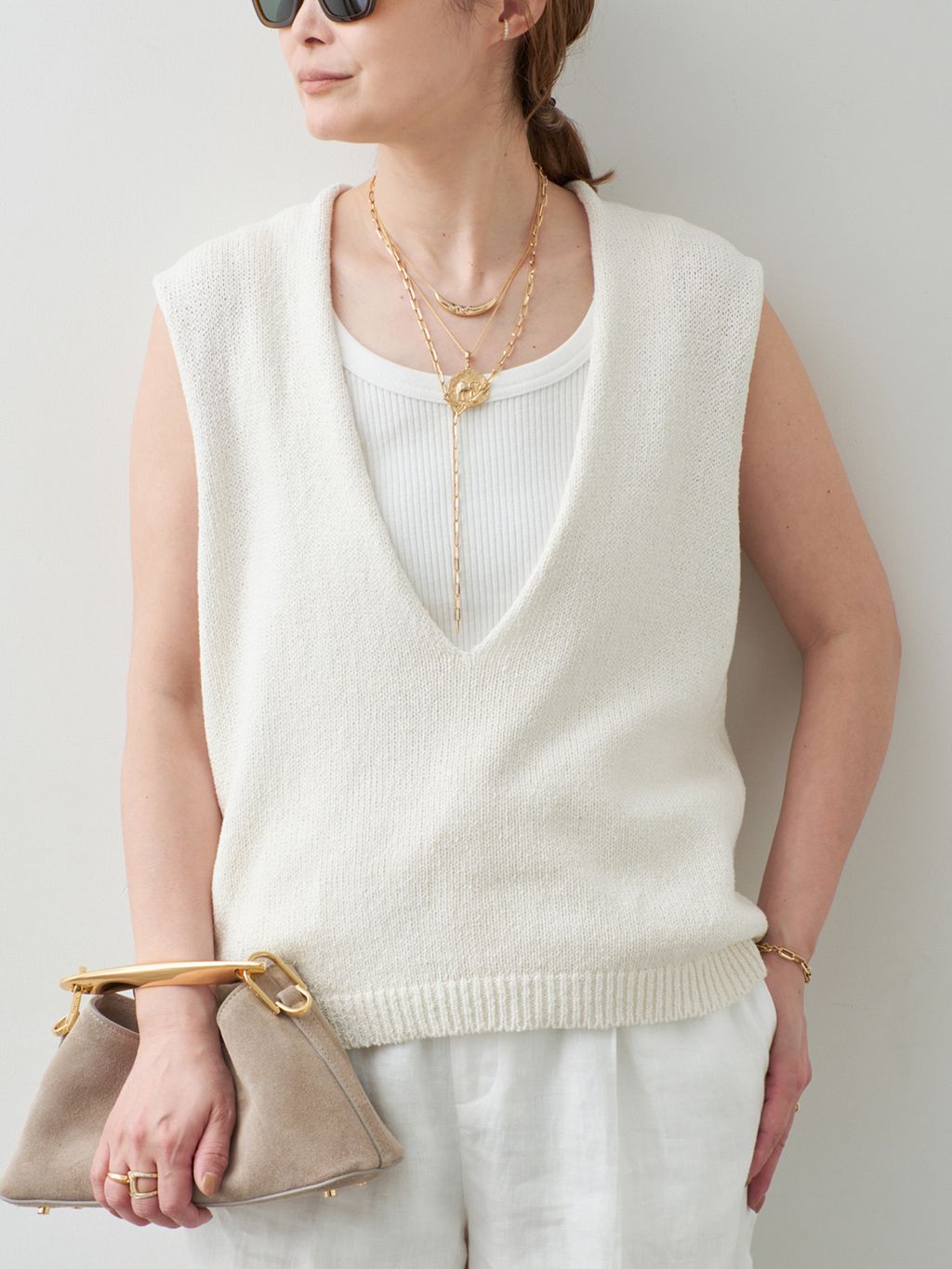 Lily Linen Vネック ベストのコーディネートスナップ（MIZU