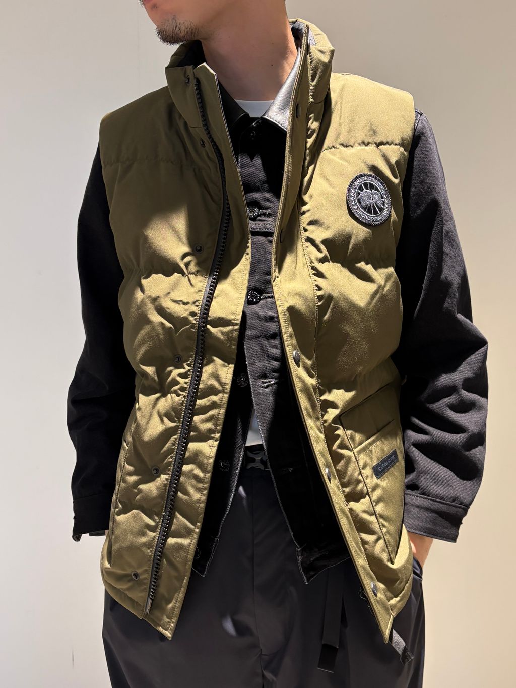 T/E （ティーイー） M52 トラウザーズのコーディネートスナップ（JUN