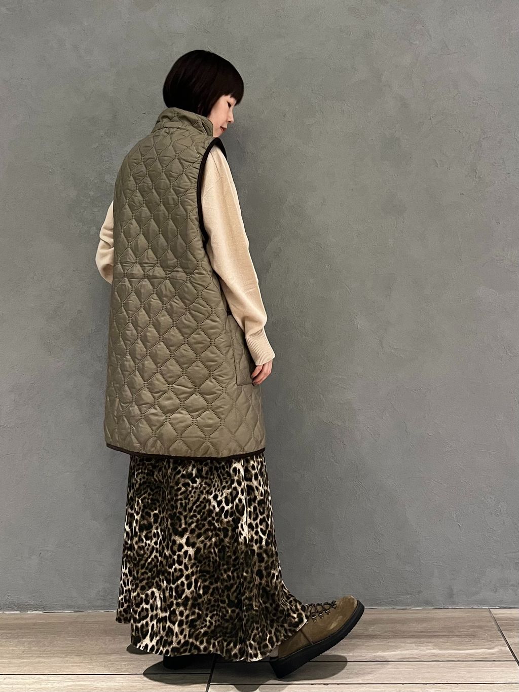 ARMEN 】 HIGH-NECK REVERSIBLE LONG VESTのコーディネートスナップ