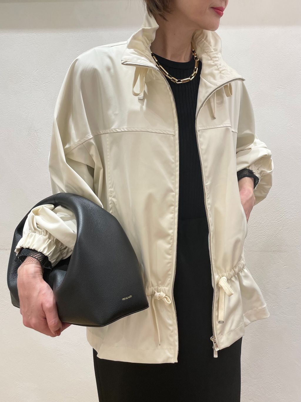 ダブルサテンZIPブルゾンのコーディネートスナップ（keity）｜VERMEIL