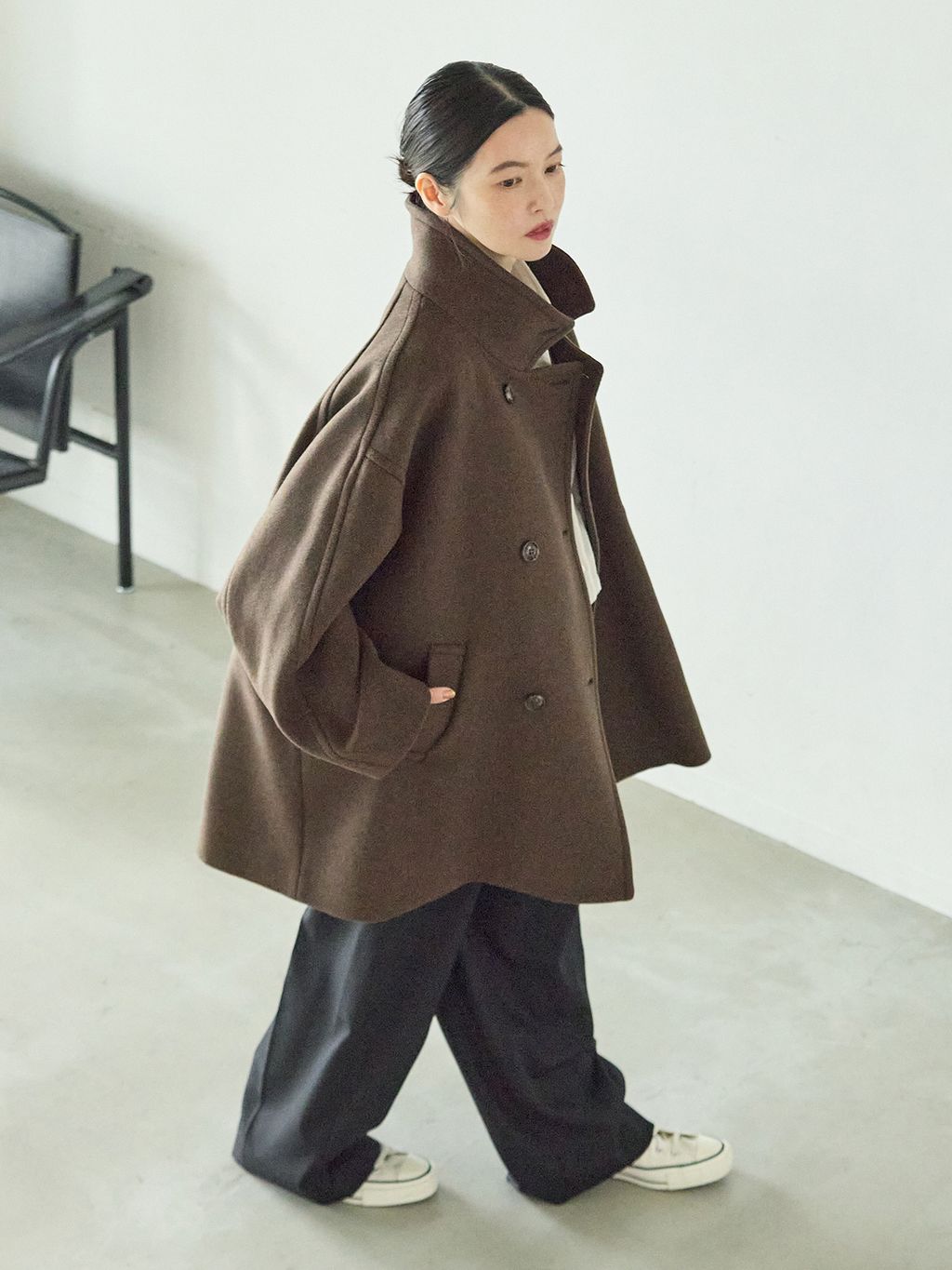 MANTECO/FABRICA ショートスタンドコートのコーディネートスナップ（L