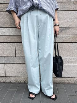 リネンブレンドハーフスリーブヘムギャザーシャツのコーディネート