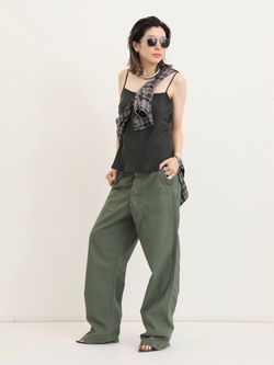 SHAINA MOTE/シャイナ モート】 CAMISOLE TOPのコーディネートスナップ