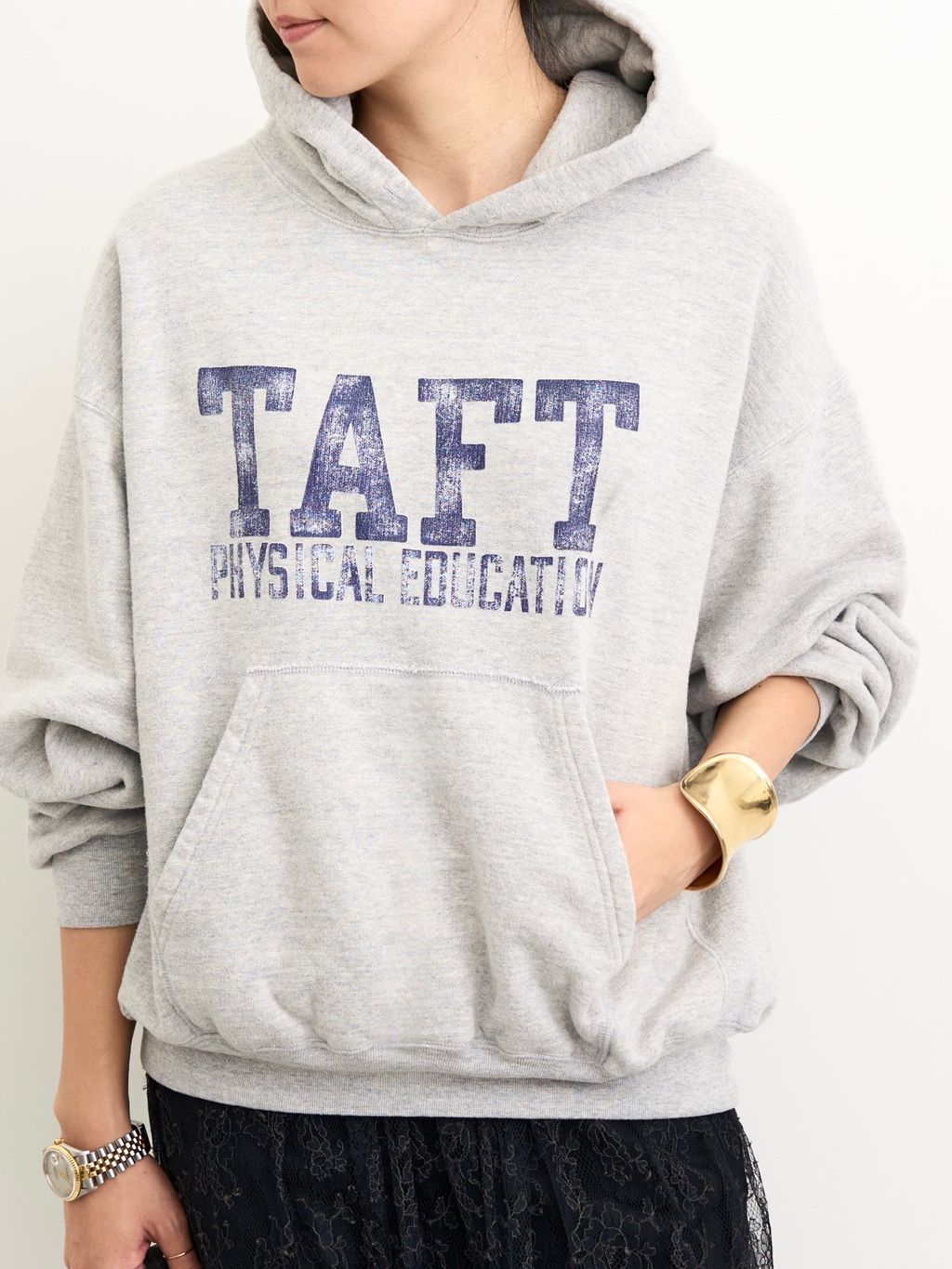 REMI RELIEF/レミ レリーフ】 TAFT HOODIEのコーディネートスナップ