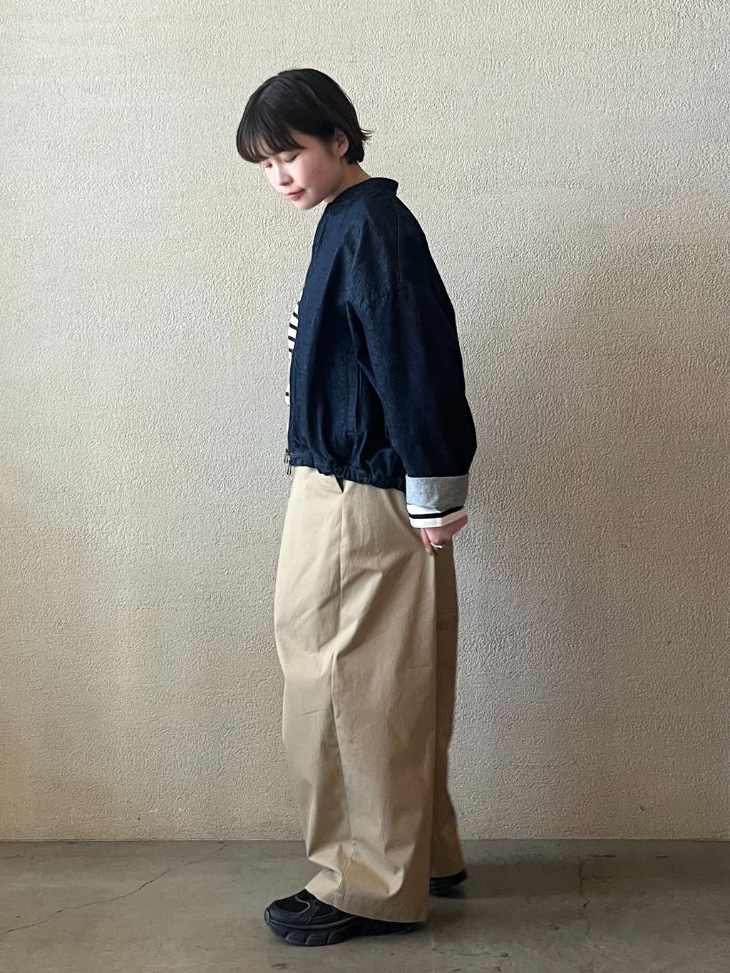 SUNDAY ハンサムチノパンツのコーディネートスナップ（A.D）｜journal