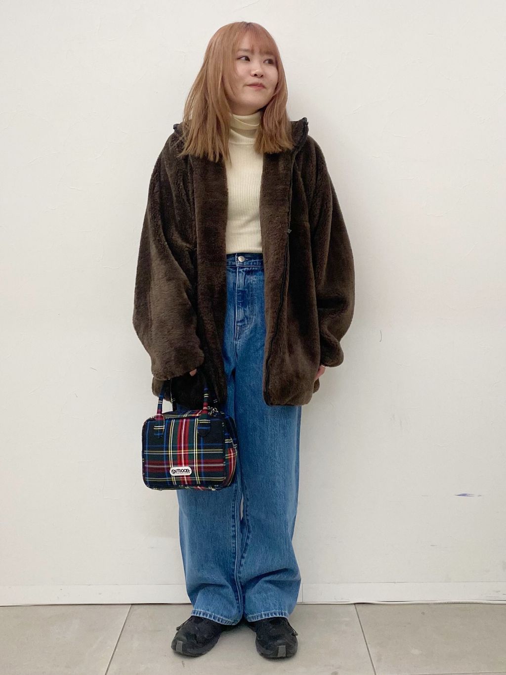 OUTDOOR PRODUCTS Usual Things