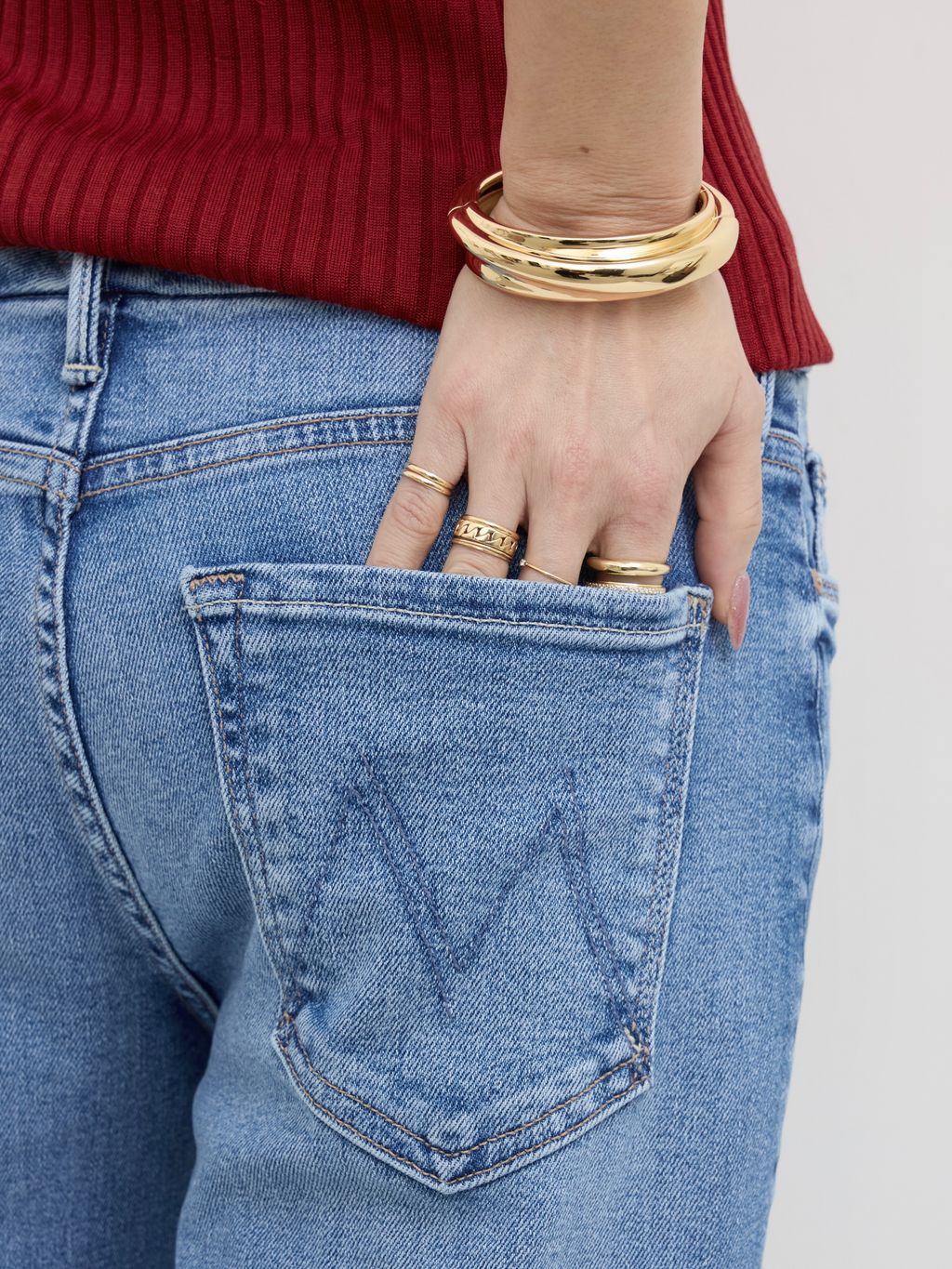 SILK RIB KNITのコーディネートスナップ（STAFF.S）｜L'Appartement