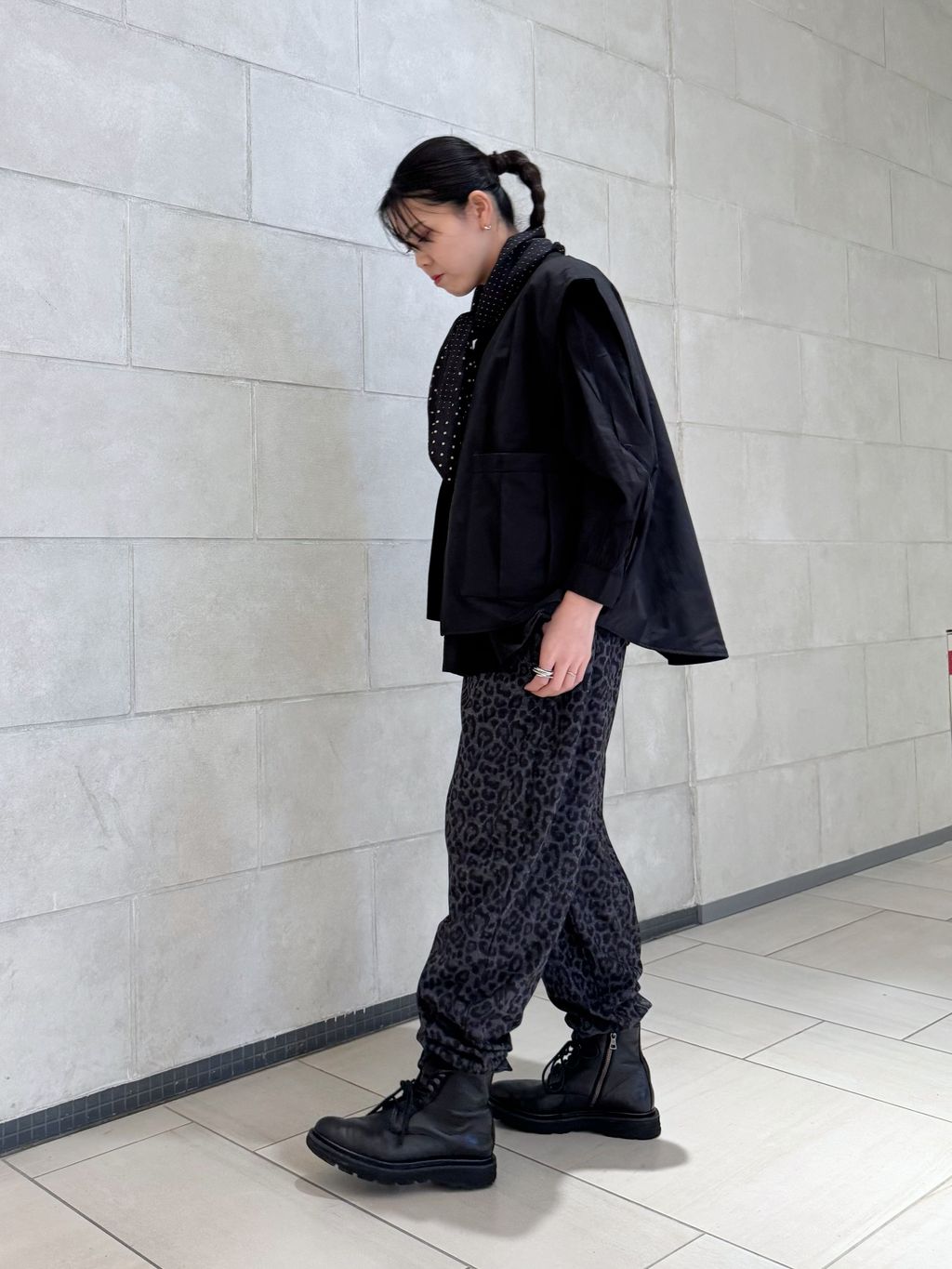 レオパードパンツのコーディネートスナップ（Y.K）｜journal standard