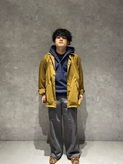 UNIFORM” ナイロンユーティリティジャケットのコーディネートスナップ 