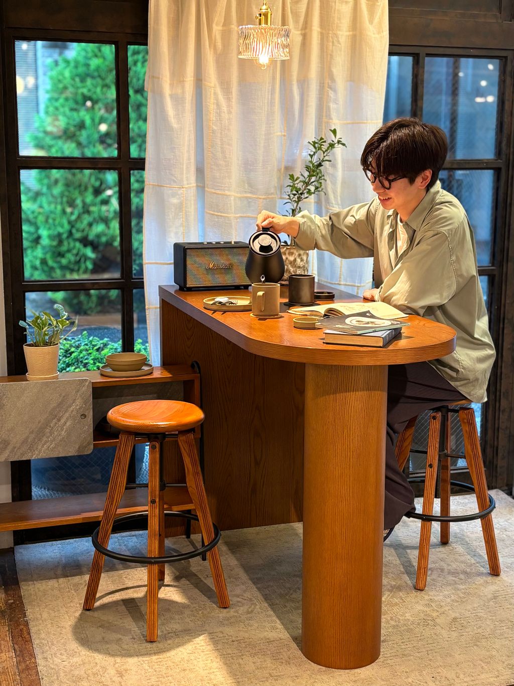 JOURNAL STANDARD FURNITURE
