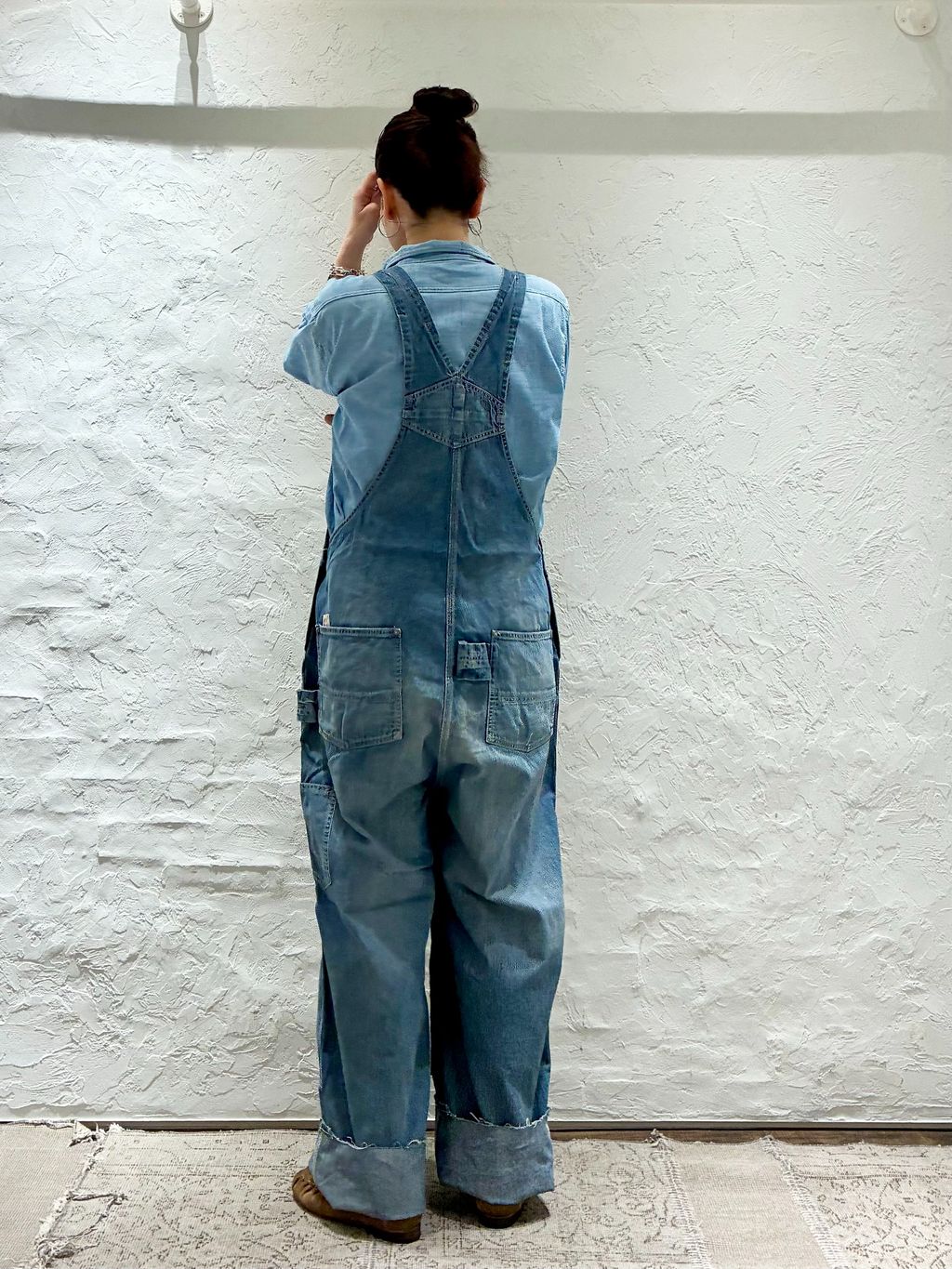chimala】 8.5OZ W WIDTH DENIM OVERALLのコーディネートスナップ（H.M