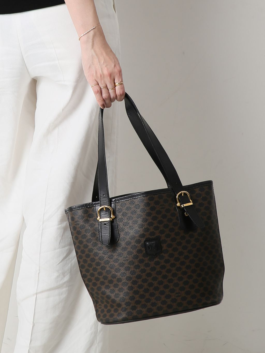 極美品鍵完備 CELINE ビシネス ハンドバッグ マカダム柄 A4収納可能 VINTAGE CELINE/セリーヌ】ショルダーバッグ macadamのコーディネート