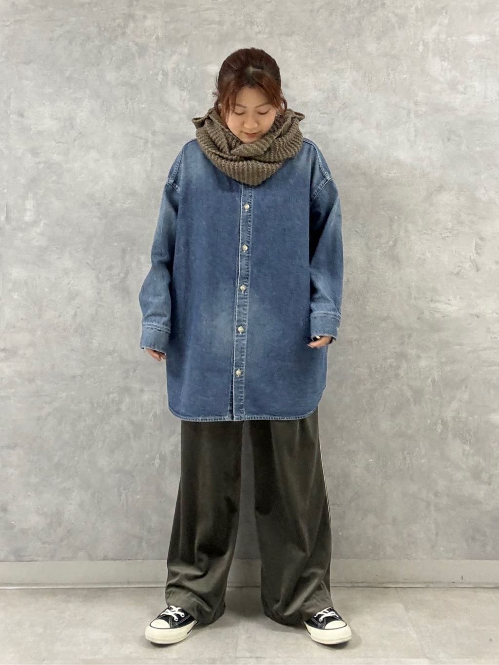 10OZdenimシャツのコーディネートスナップ（M.F）｜journal standard