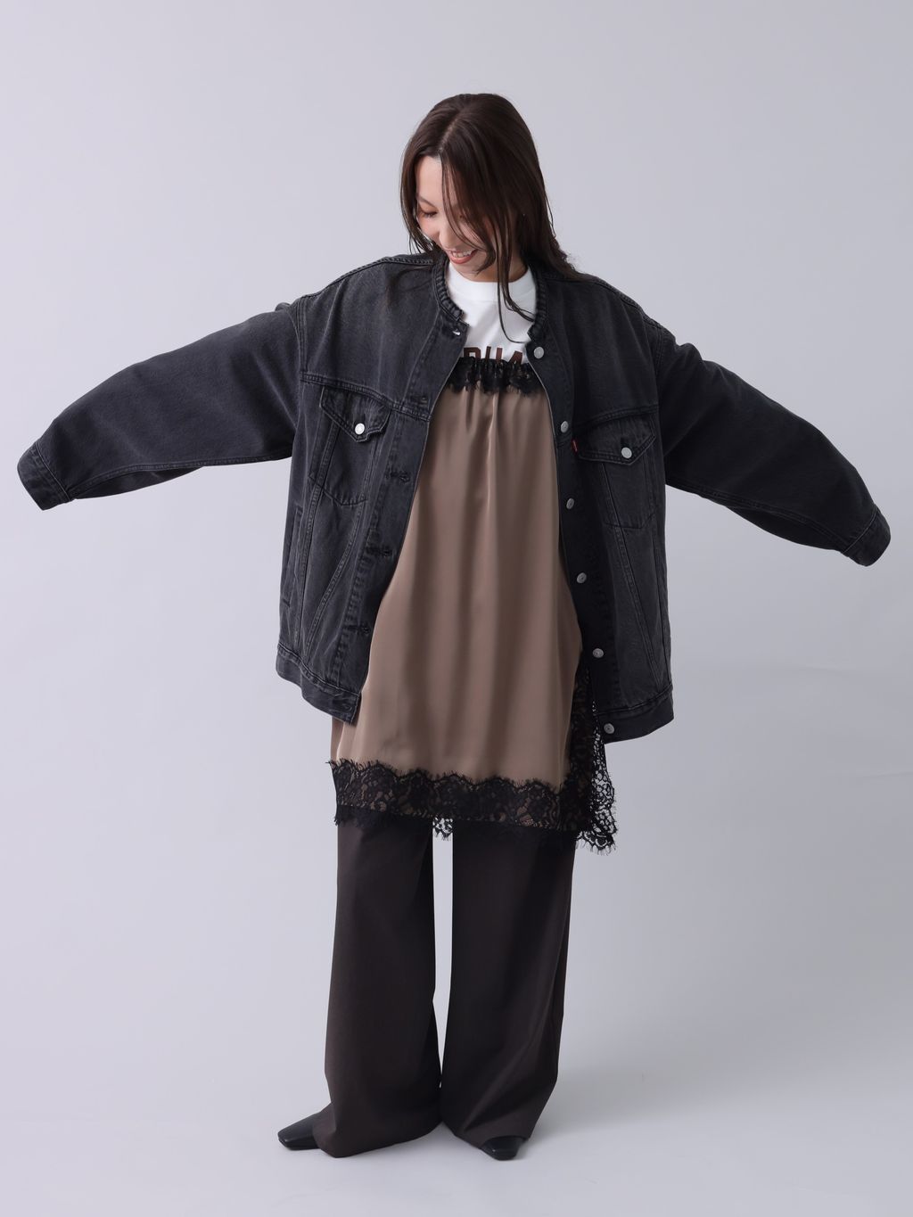 別注【LEVI'S】COLLARLESS XL TRUCKER BK：デニムジャケットの