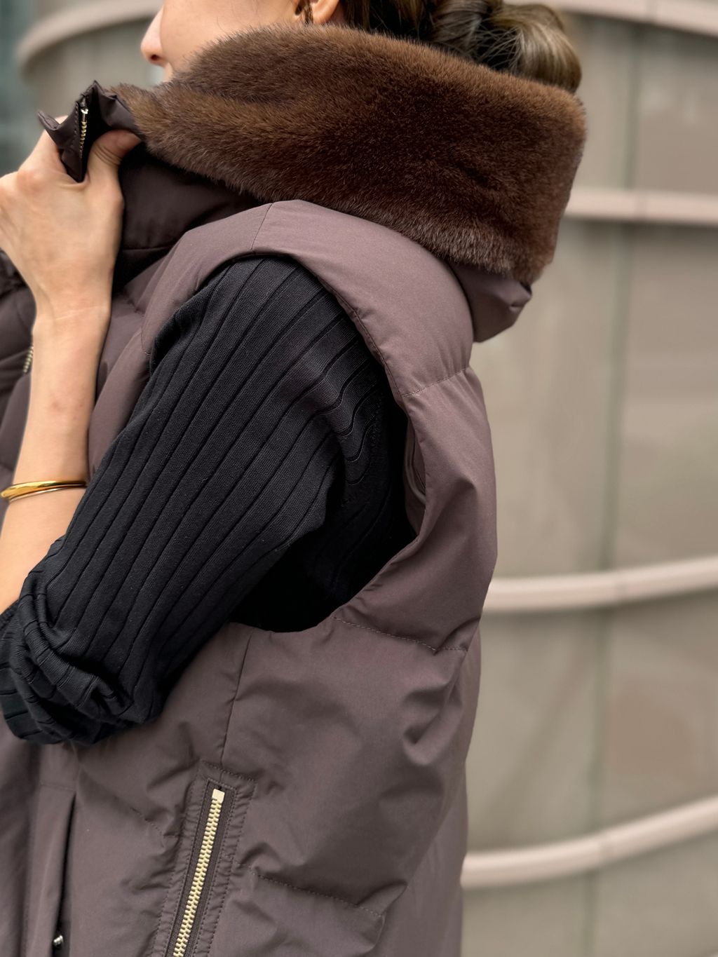 LOU ANDREA/ルー アンドレア】 FAKE MINK VESTのコーディネート