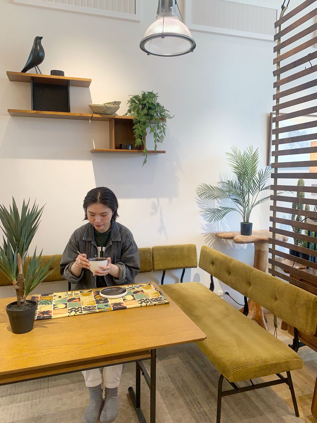 JOURNAL STANDARD FURNITURE