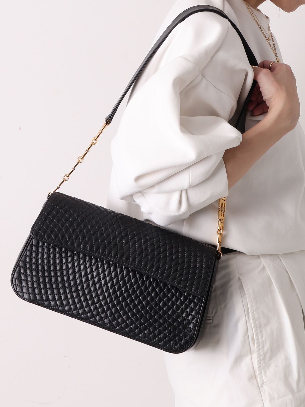 VINTAGE BALLY/バリー】チェーンショルダーバッグのコーディネート