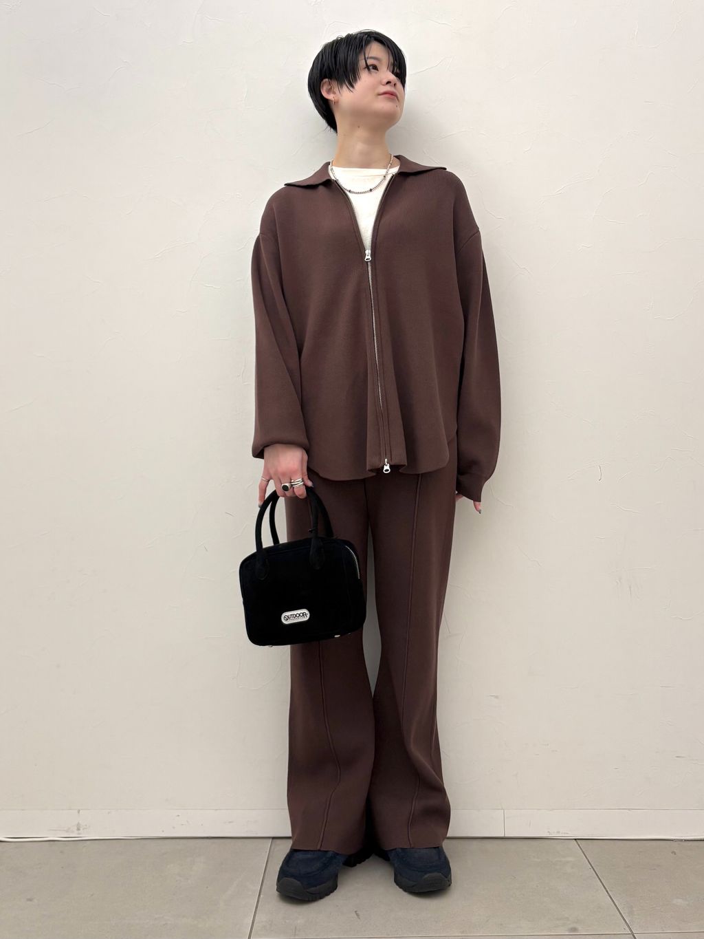 OUTDOOR PRODUCTS Usual Things