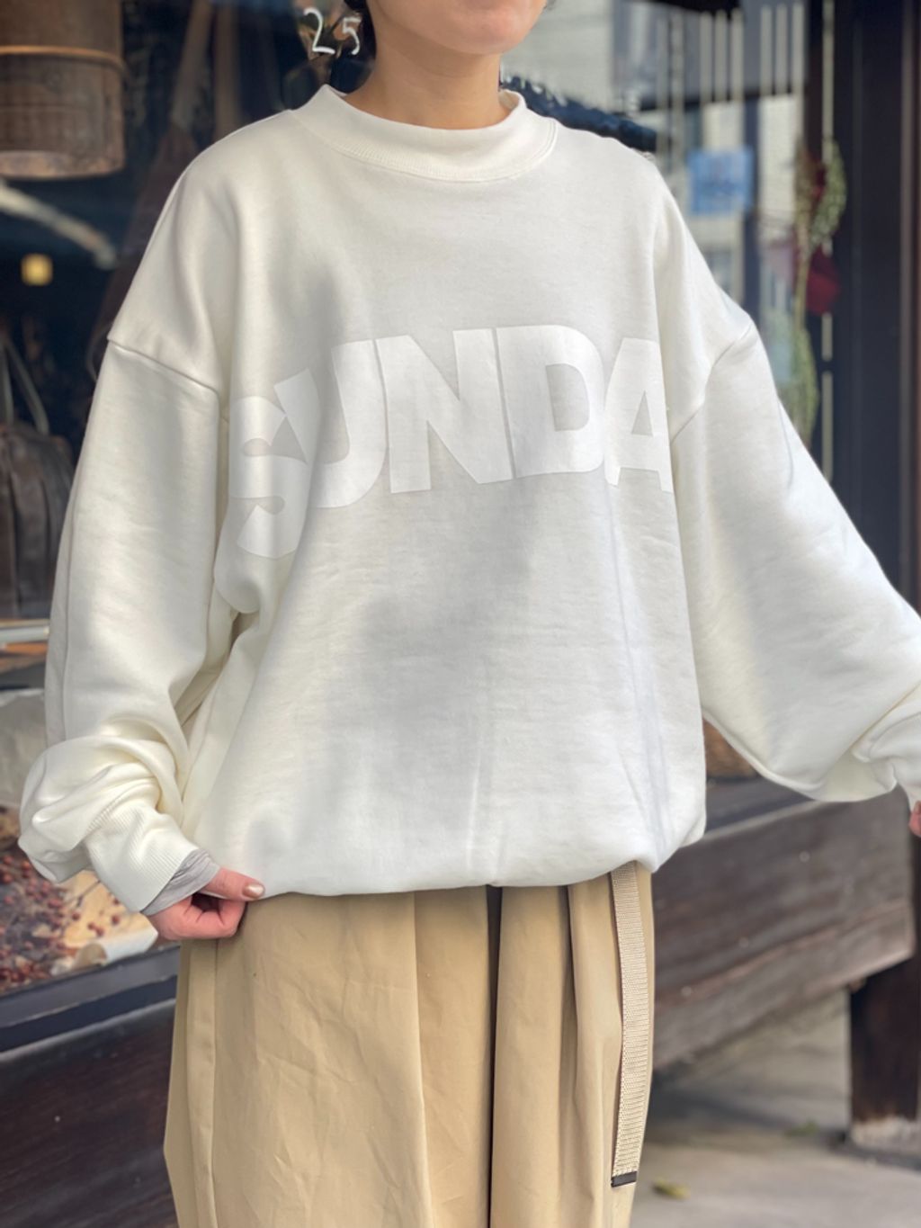 SUNDAY プリントスウェットのコーディネートスナップ（F.N）｜journal